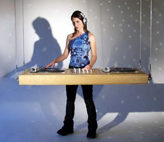 Dream DJ Furniture. Suspended DJ rig. #djculture #djgear #djtools http://www.pinterest.com/TheHitman14/dj-culture-vinyl-fantasy/ Dj Booth Portable, Dj Table Design Ideas, Dj Table Design, Dj Booth Ideas, Dj Furniture, Dj Decks, Dj Stand, Dj Table, Dj Room