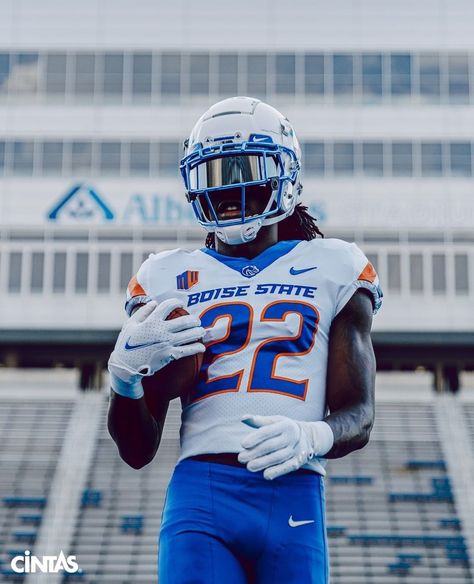 Ashton Jeanty Boise State, Shilo Sanders, Football Hits, Boise State Football, Football Drip, Boise State University, 2 Kings, Boise State Broncos, Broncos Football