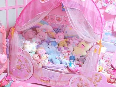 Kawaii Room Ideas, Cute Aesthetics, Soft Kidcore, Kawaii Bedroom, Childhood Dream, Space Room, Cute Room Ideas, Kawaii Room, Sugar Rush