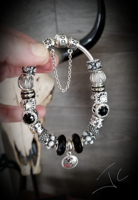 Bracelet Pandora, Chic Necklace, Pandora Bracelets, Pandora Bracelet, Bracelet, Quick Saves