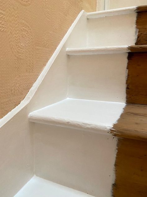 V33 white paint staircase Painted Staircase With Runner, All White Stairs, White Painted Stairs, Stairs Painted White, Paint Staircase, Stair Paint, Painted Staircases, Staircase Runner, White Stairs