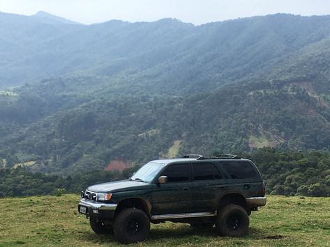 Old Toyota 4runner, Car Manifestation, Toyota Girl, 2002 4runner, Adventure Vehicle, 3rd Gen 4runner, Dream Whip, Toyota 4runner Trd, Trucking Life