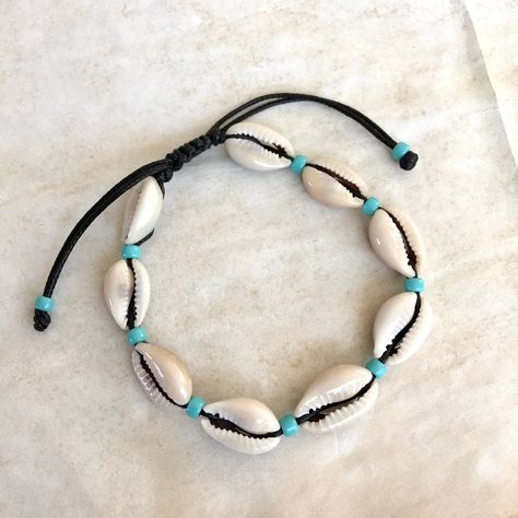 Pulseras Aesthetic, Surfer Chic, Wrap Bracelet Tutorial, Surf Necklace, Surf Jewelry, Diy Leather Bracelet, Beads Craft Jewelry, Fancy Jewelry Necklace, Bead Charms Diy