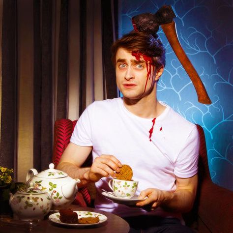 Daniel Radcliffe People Drinking Tea, National Tea Day, People Drinking, Tea Chest, Harry Potter Actors, Halloween Tags, Tea Drinkers, Daniel Radcliffe, Mischief Managed