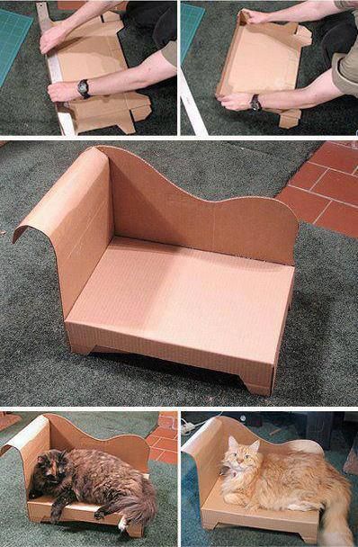 DIY cat couch made with cardboard - Imgur Diy Cat Couch, Cardboard Couch, Katt Hus, Katt Diy, Diy Chat, Katt Grejer, Cardboard Cat House, Koti Diy, Cat Couch