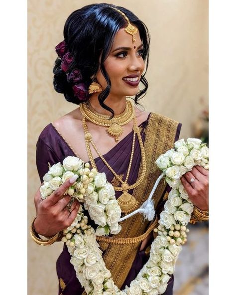 Tamil Hindu Bride, Tamil Bride Hair, Tamil Bridal Hair, Tamil Wedding Hairstyle, Tamil Bride Hairstyle, Wedding Saree Hairstyles, Hindu Bridal Look, Kerala Hairstyles, Register Marriage