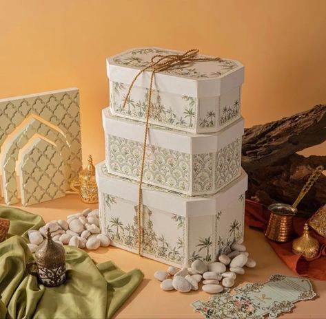 Eid Packaging, Tableware Packaging, Fragrance Packaging Design, Hampers Idea, Eid Boxes, Hampers Box, Mithai Boxes, Royal Invitation, Eid Hampers