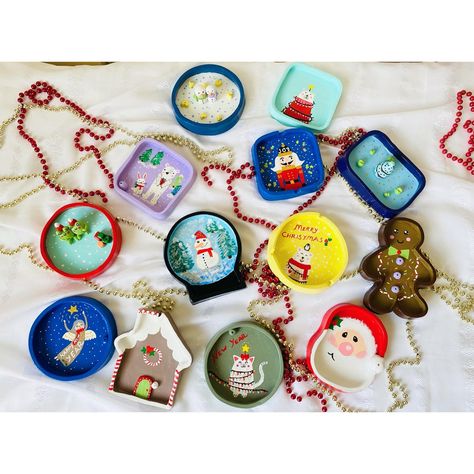 Clay Tray, Merry New Year, Clay Plates, Clay Clay, Christmas Clay, Clay Diy Projects, Clay Craft, Christmas Plates, Ceramics Projects