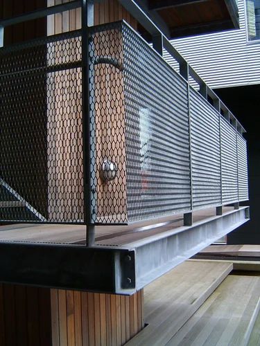 Industrial Railing, Stairs Metal, Metal Balcony, Balcony Railings, Modern Stair Railing, Handrail Design, Balcony Grill, Railing Ideas, Balcony Railing Design