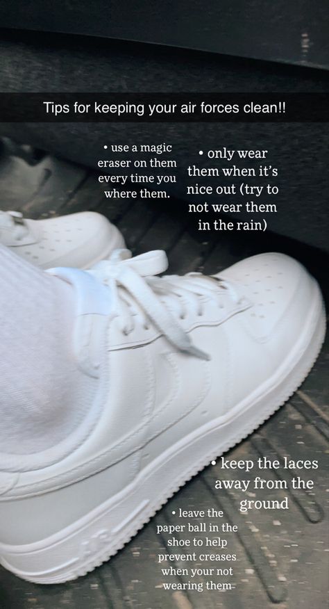 How To Clean Air Force 1, Outfits With White Air Forces, Shoe Tips, Shoe Cleaning, White Air Force 1, White Nike Shoes, Paper Balls, Air Forces, Life Hack