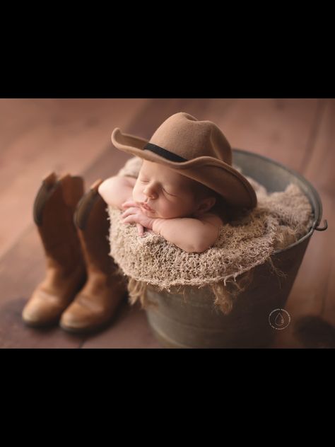 Newborn Cowboy, Baby Cowboy Hat, Baby Boy Newborn Pictures, Felt Cowboy Hat, Baby Boy Newborn Photography, Foto Newborn, Newborn Photography Boy, Baby Pictures Newborn, Newborn Photography Poses