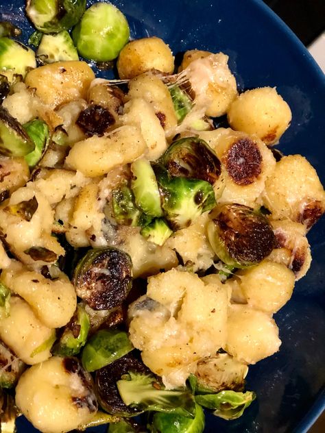 Crispy Gnocchi with Brussels Sprouts ��— Jenny Nicole Browned Butter Sauce, Crispy Gnocchi, Pumpkin Gnocchi, Brown Butter Sauce, Grain Recipes, Meatless Dinner, Browned Butter, Grain Foods, Roasted Brussel Sprouts