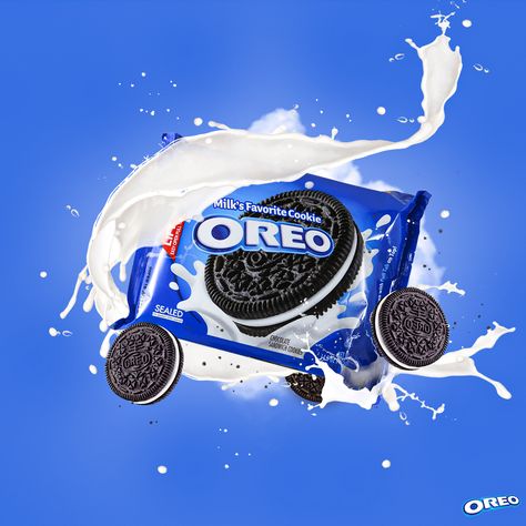 Ad poster Oreo Poster Design, Iklan Oreo, Oreo Advertising, Oreo Poster, Oreo Ads, Chocolate Ads, Cadbury Gems, Amor Minions, Oreo Biscuits