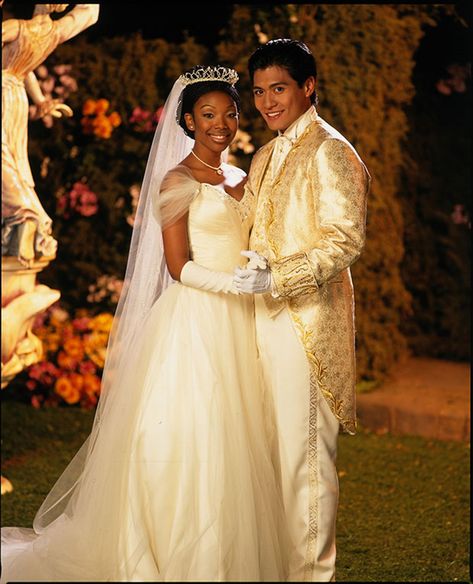 Brandy Cinderella, Cinderella 1997, Black Disney Princess, Rodgers And Hammerstein's Cinderella, Cinderella Aesthetic, Brandy Norwood, Best Celebrity Halloween Costumes, Cinderella Movie, Cinderella Princess