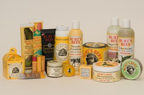 Burt’s Bees Has Been a Pioneer in Sustainable Business Practices « MDH Mark D Hogan Bees Aesthetic, Step By Step Eyeliner, Makeup Drugstore, Makeup Tutorial Foundation, Bee Free, Makeup Artist Business Cards, Makeup Artist Business, Artist Business Cards, Makeup Rooms