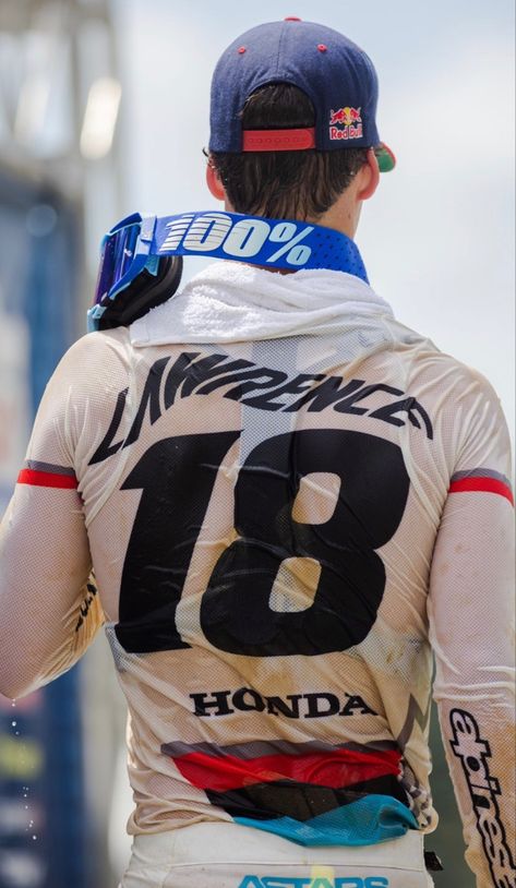 Jett Lawrence, Honda Dirt Bike, Motocross Love, Cool Dirt Bikes, Bike Pictures, E T, Bike Aesthetic, Bike Photography