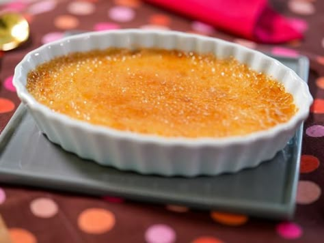 The Kitchen Food Network, Creme Brulee Recipe, Brulee Recipe, Dessert Simple, Elegant Desserts, Peanut Butter And Jelly, Classic Desserts, Hello Hello, Mini Desserts