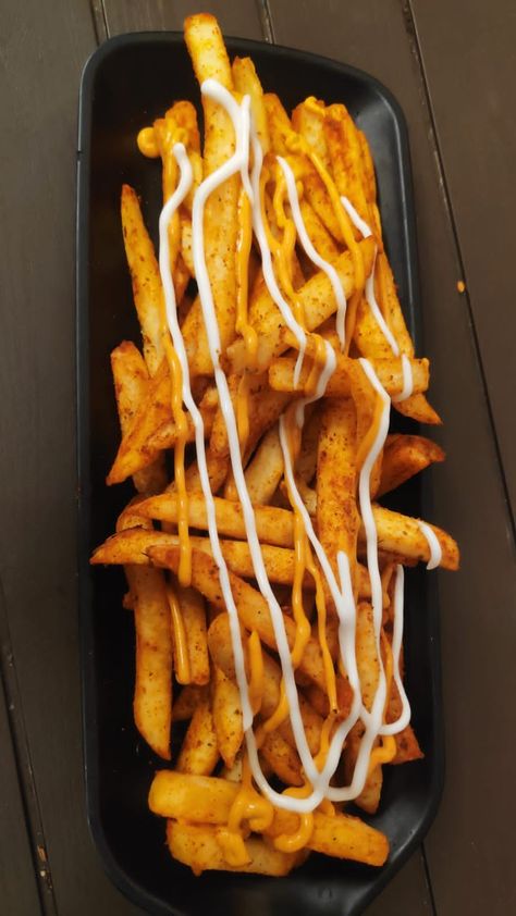 French Fries Snap, Creative Snaps, Story Food, Creative Snaps For Snapchat, Basic Electronic Circuits, Wardrobe Interior, Beatiful People, Friend Lyrics, Birthday Captions