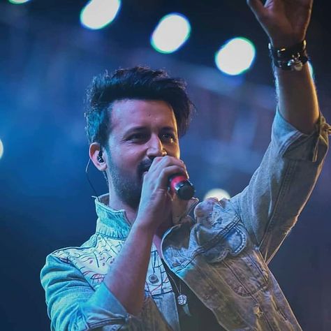 Atif Aslam Pics, Identity Artists, Resume Designer, Swag Boys, Morning People, Indian Wedding Photography Poses, Atif Aslam, Messi And Ronaldo, Recent Anime