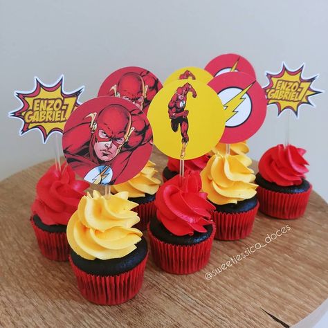 Flash Birthday Party Decorations, Flash Party Decorations, Flash Cupcakes, Flash Birthday Party Ideas, The Flash Birthday Party, Flash Birthday Party, Flash Birthday Cake, Iron Man Birthday Party, Flash Cake