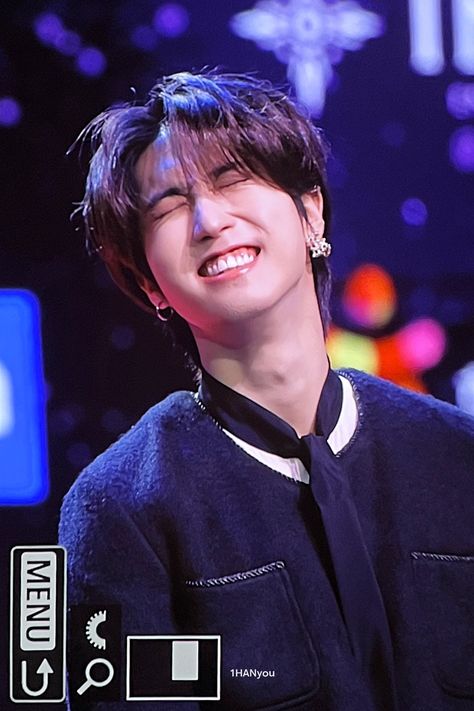 Han Smile, Kpop Quotes, Sweet Guys, Daejeon, Skz In Cute, Han Jisung, Ji Sung, Crazy Kids, Pretty Men