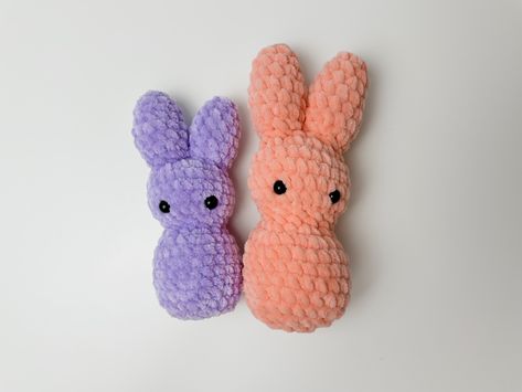 Rose and Lily Amigurumi: Crochet Easter Peep / Bunny - Free Crochet Pattern Crochet Marshmallow Bunny Pattern, Quick Easter Crochet, Peep Bunny Crochet Pattern, No Sew Crochet Amigurumi Bunny, Mini Crochet Bunny Free Pattern, Small Crochet Bunny Pattern Free, Small Plush Crochet Pattern Free, Peep Crochet Pattern Free, Crochet Peeps Bunny Free Pattern