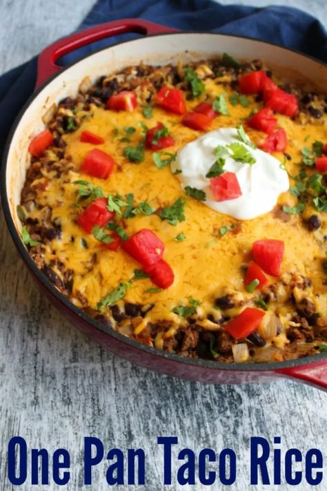 Taco Rice Skillet, Rice Skillet Meals, Hamburger Dishes, Taco Rice, Rice Skillet, Savory Foods, Rice Dinner, Cast Iron Skillet Recipes, Skillet Dinners