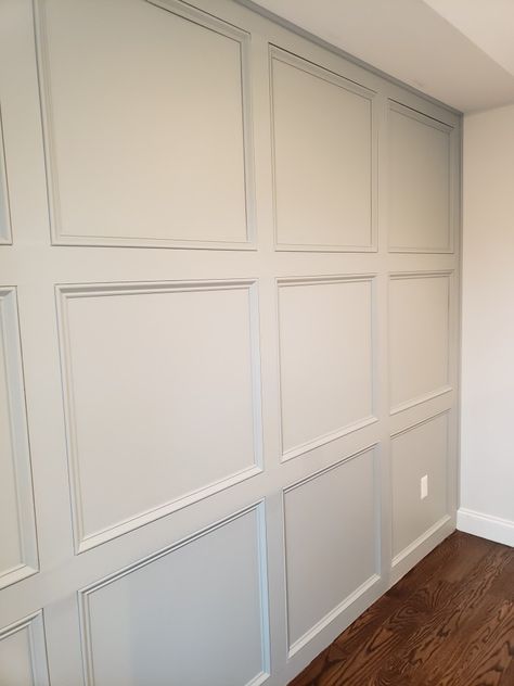 Farmhouse Wall Accents, Paneled Walls, Panel Molding, Wainscoting Styles, Room Accent Wall, Wall Paneling Diy, Board And Batten Wall, Wood Accent Wall, Accent Walls In Living Room