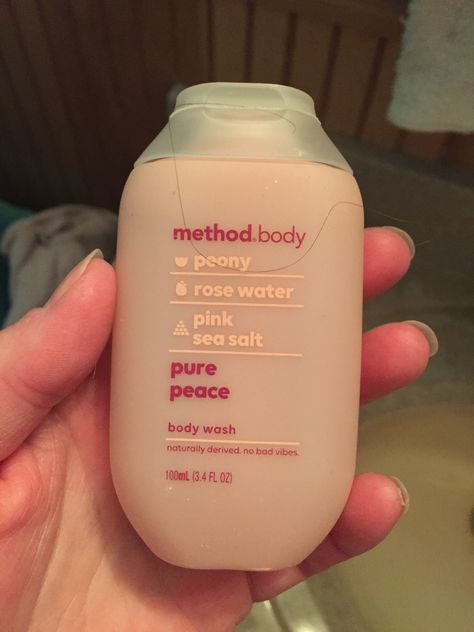 Method Body Wash Aesthetic, Method Body Wash, Bath Fizzers, Shower Skin Care, Hygiene Routine, Skincare Organization, Perfume Lover, Pretty Skin, Body Care Routine