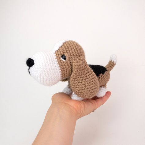 Crocheted Dog, Puppy Pattern, Basset Hound Puppy, Hound Puppies, Crochet Dog Patterns, Basset Hound Dog, Bassett Hound, Crochet Shop, Fox Pattern