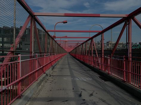 First time cycling on the williamsburg bridge 🚴🏽‍♂️ Bridge Support, Williamsburg Bridge, Pedestrian Walkway, Manhattan Bridge, East River, Golden Gate Bridge, First Time, Bucket List, Cycling