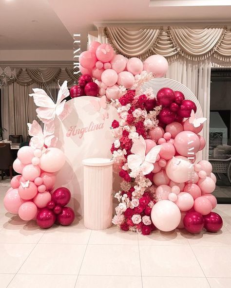 MELBOURNE DESIGNER BALLOONS | LUXURY EVENT VISUALS on Instagram: "ANGELINA X2 FOLLOW @jameskreatesballoons @luxury.eventsmelbourne TO SEE HOW LUXURY EVENT VISUALS ARE DONE!! #melbourneevents #balloonsmelbourne #luxuryballoons #party #event #melbourneflowers #floraldesign #fauxflowers #flowers #balloons #instaballoons #luxurydesign #instaballoon #viral #foryoupage #fyp #luxuryevents #luxury #organicballoons #trending #ballooninspo #balloongarland #eventinspo #balloondecor #customballoons #customcolor #eventinspiration #partyideas #explorepage #2023" Indoor Baby Shower Ideas, Baby Shower Gender Reveal Cake, 15th Birthday Decorations, Pink Balloon Garland, Butterfly Themed Birthday Party, Fall 1st Birthdays, Flowers Balloons, Gender Reveal Baby Shower Themes, Sweet Sixteen Birthday Party Ideas