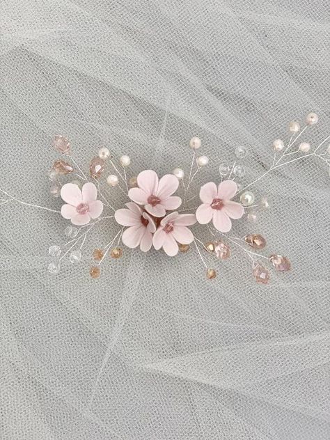 Bridal hair accessories Polymer Clay Hair Accessories, Clay Hair Accessories, Apricot Hair, Accessories Tutorial, Polymer Clay Hair, Fimo Diy, Hair Accessories Tutorial, Polymer Clay Tutorials, Diy Polymer Clay