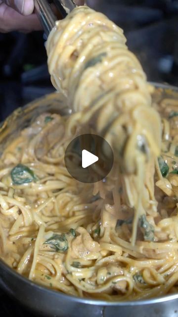 Jeff Ilechie aka BlessitsJeff on Instagram: "Meal Prep like a champ with this Creamy Chicken Spinach Pasta. Coming in at less than $3 a plate it’s definitely a no brainer. As a pasta connoisseur 😅, this is a must try dish. #spinachpasta #pasta #blessitsjeff" Creamy Chicken Noodle Recipes, Chicken Alfredo With Egg Noodles, Chicken And Angel Hair Pasta Recipes, Chicken Spinach Pasta Recipes, One Pot Pasta Chicken, Recipe With Egg Noodles, Pasta With Egg, Whole Wheat Pasta Recipe, Creamy Chicken Spinach