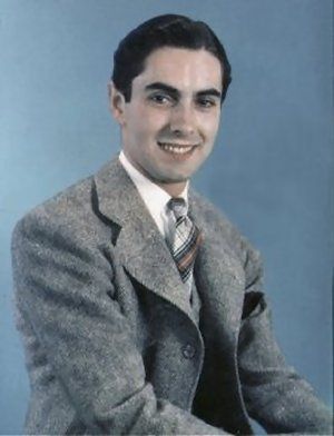 Forgotten Movie, Hollywood Golden Era, Classic Actors, Tyrone Power, Movie Actors, Studio Poses, Magazine Article, Most Handsome Actors, Classic Movie Stars