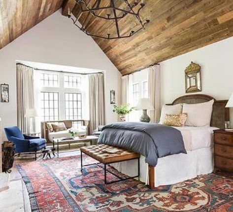 American Farmhouse Style on Instagram: “Bedrooms with tall A-line ceilings are even more perfect when you add rustic wood!⁠ Design by @marieflaniganinteriors⁠…” Bedroom Rug Placement, Navy Blue Bedrooms, Bedroom Trends, Tudor Style Homes, Country Interior, Tudor Style, Perfect Bedroom, Luxe Interiors, Kelly Wearstler