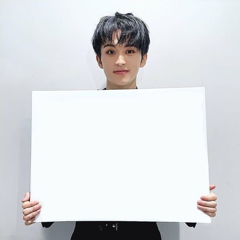 Kpop Idols Holding Signs, Nct Mark Lee, Ayyy Lmao, Blank Poster, Phone Template, Picture Editing Apps, Blank Sign, Nct Mark, Cute Cartoon Images