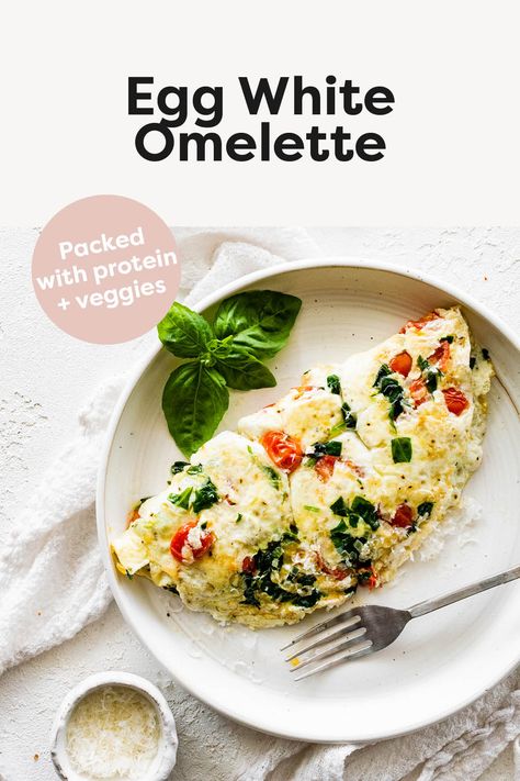 This egg white omelette is fluffy, delicious and loaded with veggies. It comes together quickly and is a healthy way to kick start your day! Heart Healthy Diet Recipes, Egg White Omelet, Popular Breakfast Recipes, Egg White Omelette, Egg White Recipes, Breakfast Meat, Omelette Recipe, Clean Eating Meal Plan, Egg Recipes For Breakfast