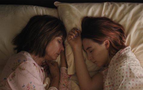 Greta Gerwig, Laying In Bed, Septième Art, Film Grab, Lady Bird, Robert Downey, Film Review, Love Movie, Coming Of Age