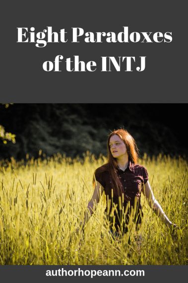 INTJ (2) Intj Mind, Intj Women Aesthetic, Intj 1w9, Intj Type, Intj Aesthetic, Introvert Vs Extrovert, Entp And Intj, Infj Things, Intj Women