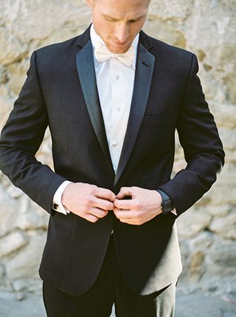 Tuxedo White Bowtie, White Bow Tie Groom, Groom Black Tuxedo, All Black Tuxedo, Tie Photography, Tuxedo White, Tuxedo Bow Tie, Wedding Tux, Groom Bowtie