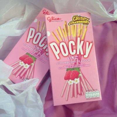 nyan // Pink Snacks, Asian Candy, Pink Sweets, Peach Aesthetic, Cute Snacks, Japanese Candy, Japanese Snacks, Japanese Sweets, Strawberry Milk