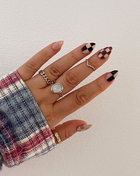 Checkered Nails, Gold And Silver Jewelry, Charms Bracelets, Midi Ring, Ring Stack, Layered Jewelry, Minimalist Nails, Cz Ring, Nude Nails