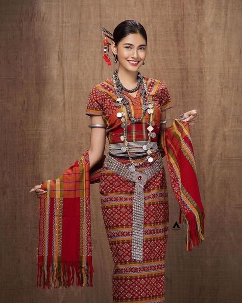 Chin National Dress, Folk Dance Costume Philippines, Outfit Philippines, Philippines Clothes, Philippines Dress, Philippines Outfit, Boho Hippie Fashion, Modern Filipiniana Dress, Philippines Fashion