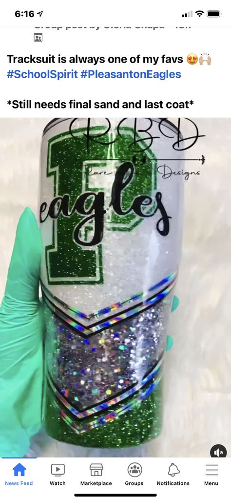 School Spirit Tumbler, School Spirit Tumbler Ideas, School Tumbler Ideas, Glitter Tumblers, Cup Ideas, Tumbler Cups Diy, Tumbler Ideas, Acrylic Tumblers, Glitter Acrylics