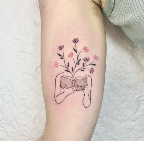 Small Book Tattoo, Literature Tattoos, Bookworm Tattoo, Tattoos Celtic, Tattoos Abstract, Tattoos Japanese, Tattoos Watercolor, Globe Tattoos, Small Matching Tattoos