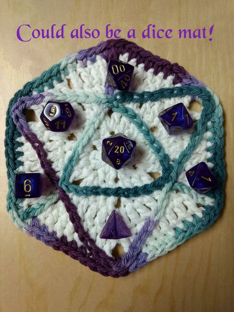 D20 Crochet Pattern, Crochet D20 Pattern Free, Crochet Dice Tray, D20 Crochet Free Pattern, Dnd Crochet Ideas, Critical Role Crochet, D20 Crochet, Crochet D20, Crochet Wicca