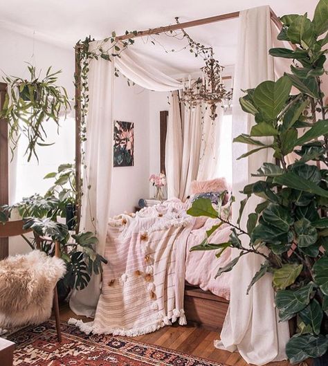 <> Ok, @chelsaeanne ..... #bedroomgoals galore! Simple Room, Bedroom Decor Design, Room Makeover Bedroom, Dream Room Inspiration, Bedroom Green, Arabian Nights, Cozy Room, Room Inspiration Bedroom, Room Ideas Bedroom