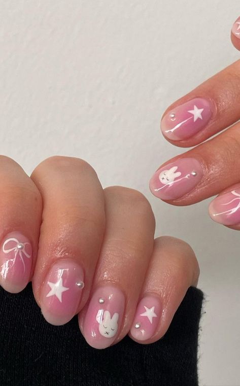 Get inspired by 30+ adorable bow nail designs, from cute 3D bow nails to short and sweet styles in pink, red, white, gold, and black. This also includes coquette nails, ribbon nails, short bow nails, french tip bow nails, bow nail art. (📷 iiciest.nails IG) Bow Nail Art Designs, Ribbon Nails, Nails Bow, Short Bow, Bow Nail Designs, Coquette Nails, Bow Nails, Bow Nail Art, Bow Nail