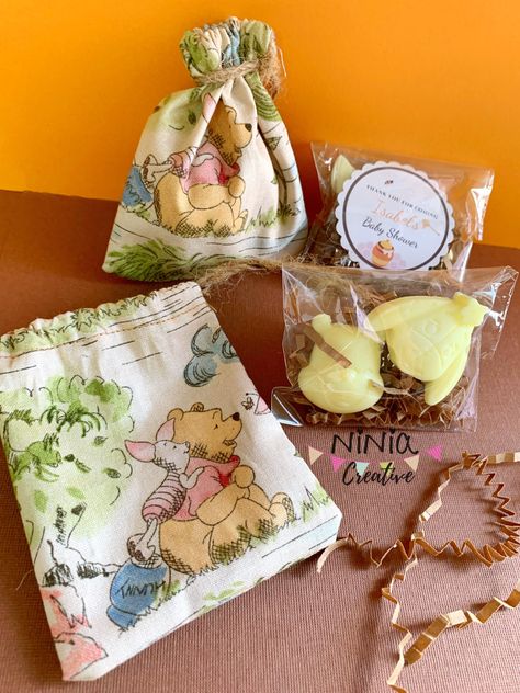 Winnie The Pooh Soap Favors, Winnie The Pooh Candy Bags, Recuerdos Baby Shower, Soap Display, Mermaid Party Favors, Winnie The Pooh Baby Shower, Handmade Favors, Girls Party Favors, Birthday Inspo